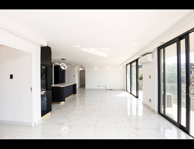 3 BEDROOM APARTMENT FOR SALE IN MORNINGSIDE